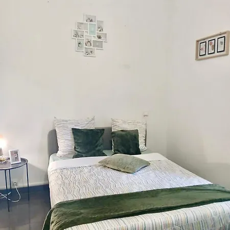 T2, Flachet, Netflix, 2 Sdb Apartment